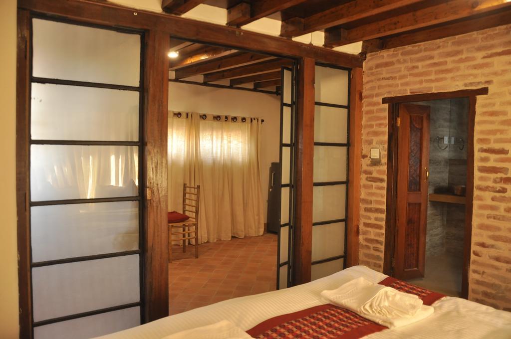 ラリトプル ブティック ヘリテージ ホーム Bed & Breakfast エクステリア 写真